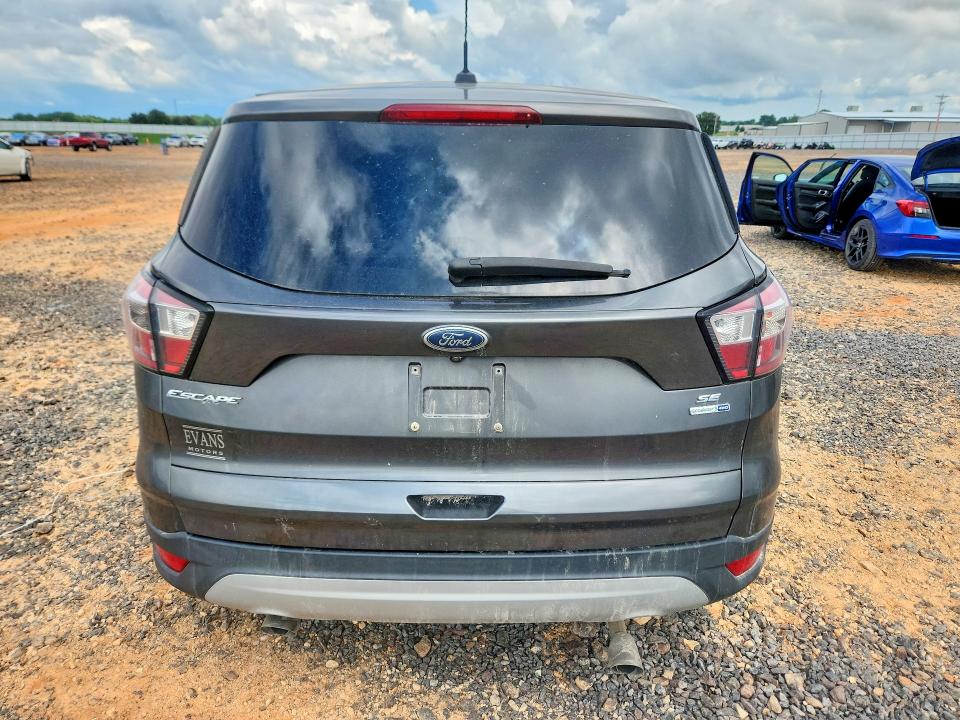 Продажа на аукционе авто 2017 Ford Escape, vin: 1FMCU9GD5HUE50242, номер лота: 61006386