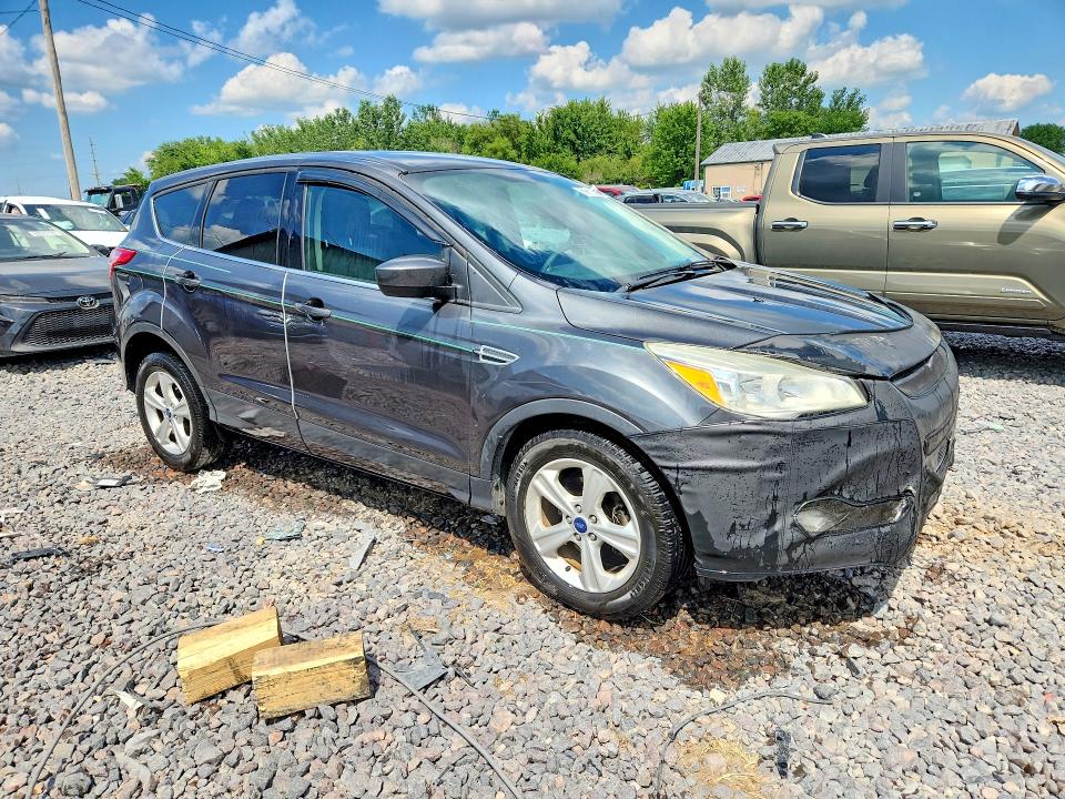 59911696 :رقم المزاد ، 1FMCU0GX0GUB21002 vin ، 2016 Ford Escape مزاد بيع