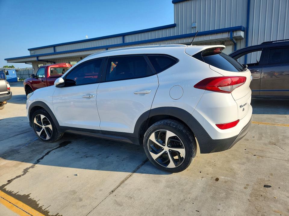 2016 Hyundai Tucson მანქანა იყიდება აუქციონზე, vin: KM8J3CA29GU259923, აუქციონის ნომერი: 61000876