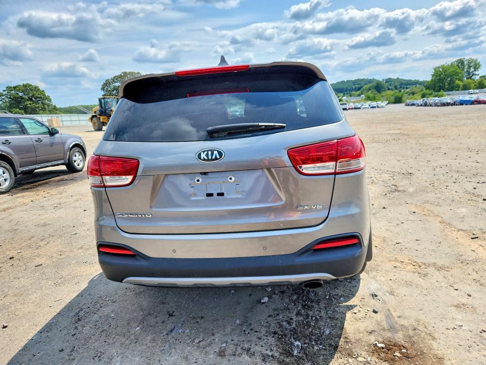 Продажа на аукционе авто 2017 Kia Sorento, vin: 5XYPHDA56HG225571, номер лота: 62238486