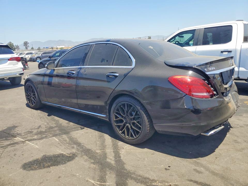 2015 Mercedes-benz C მანქანა იყიდება აუქციონზე, vin: 55SWF4JB5FU069775, აუქციონის ნომერი: 61553816