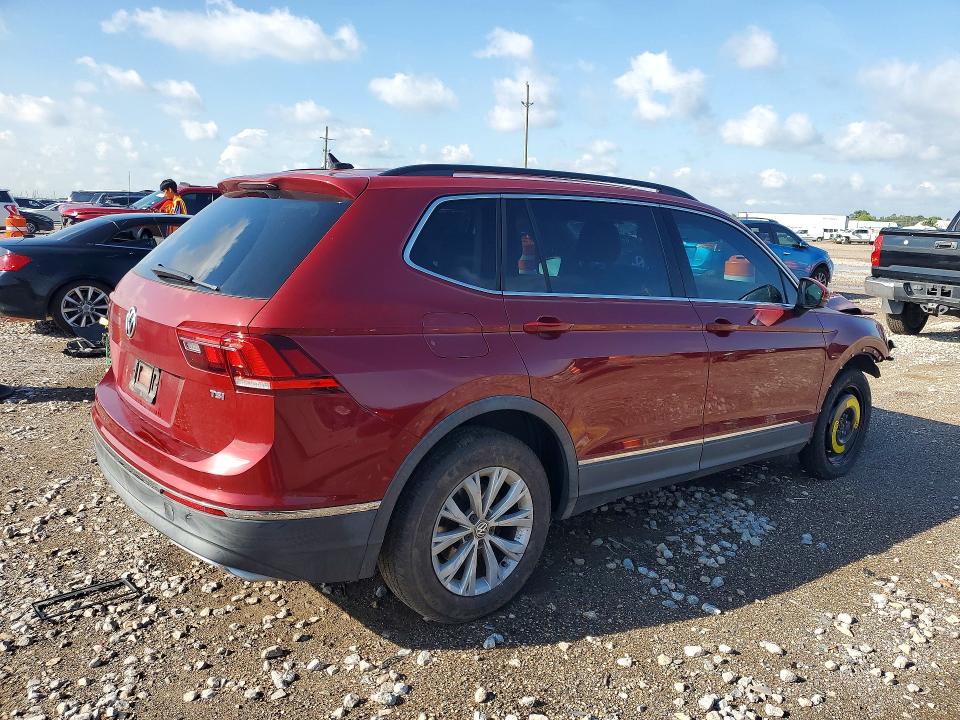 Продаж на аукціоні авто 2018 Volkswagen Tiguan, vin: 3VV3B7AX7JM044248, номер лоту: 85631225