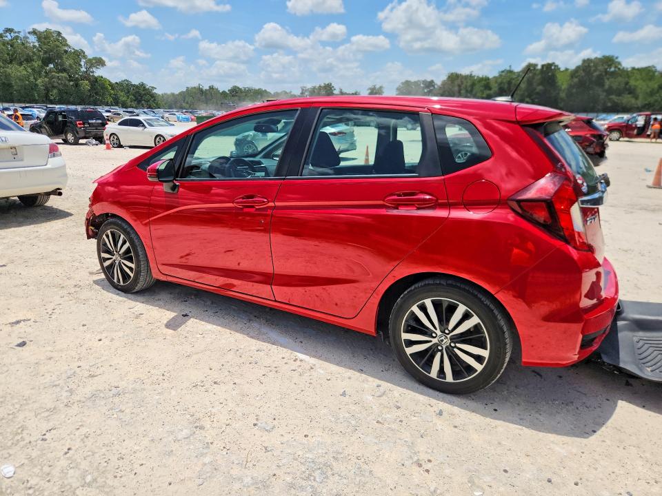 Продажа на аукционе авто 2018 Honda Fit, vin: 3HGGK5H82JM729438, номер лота: 62104726