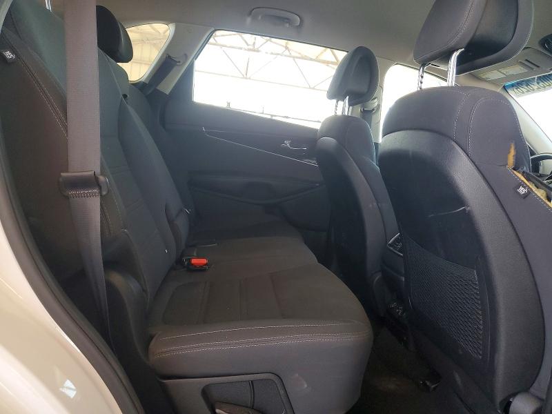 2016 Kia Sorento მანქანა იყიდება აუქციონზე, vin: 5XYPGDA38GG022102, აუქციონის ნომერი: 60032626