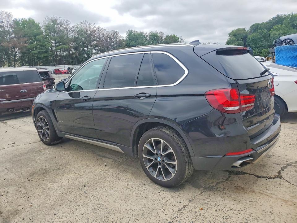 59786476 :رقم المزاد ، 5UXKR0C52J0X87667 vin ، 2018 Bmw X5 مزاد بيع