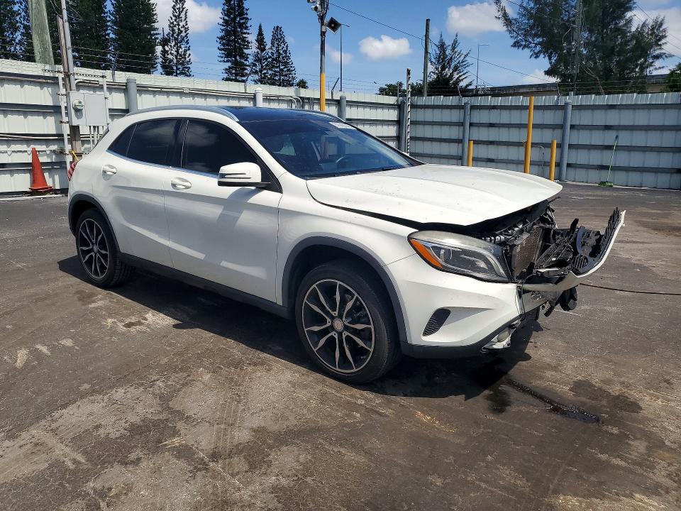 2015 Mercedes-benz Gla მანქანა იყიდება აუქციონზე, vin: WDCTG4EB0FJ164369, აუქციონის ნომერი: 61705106
