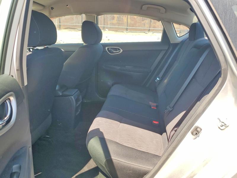 2015 Nissan Sentra მანქანა იყიდება აუქციონზე, vin: 3N1AB7AP0FY323680, აუქციონის ნომერი: 61280356