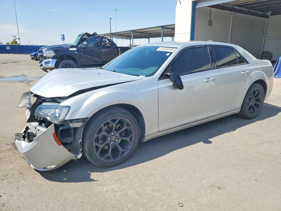 Продаж на аукціоні авто 2020 Chrysler 300, vin: 2C3CCAAG3LH137606, номер лоту: 61559156