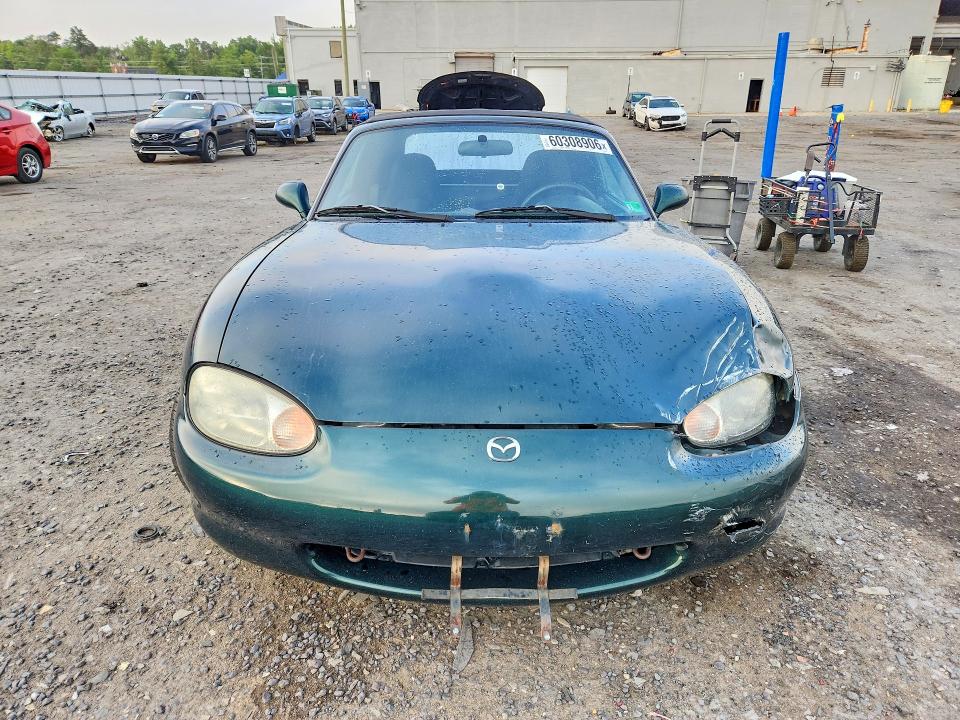 60308906 :رقم المزاد ، JM1NB3532X0100440 vin ، 1999 Mazda Mx-5 Miata مزاد بيع