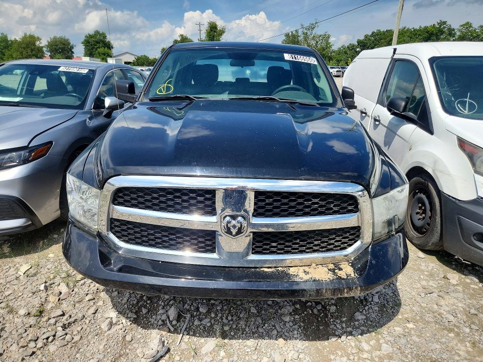 61166966 :رقم المزاد ، 1C6RR6KG2MS549338 vin ، 2021 Ram 1500 Classic مزاد بيع