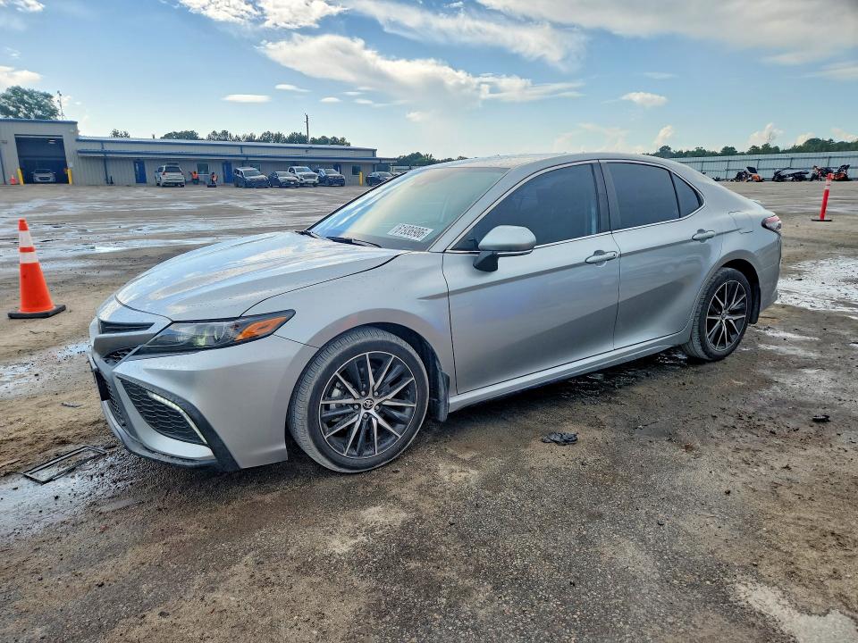 2024 Toyota Camry მანქანა იყიდება აუქციონზე, vin: 4T1G11AK9RU863284, აუქციონის ნომერი: 61936986