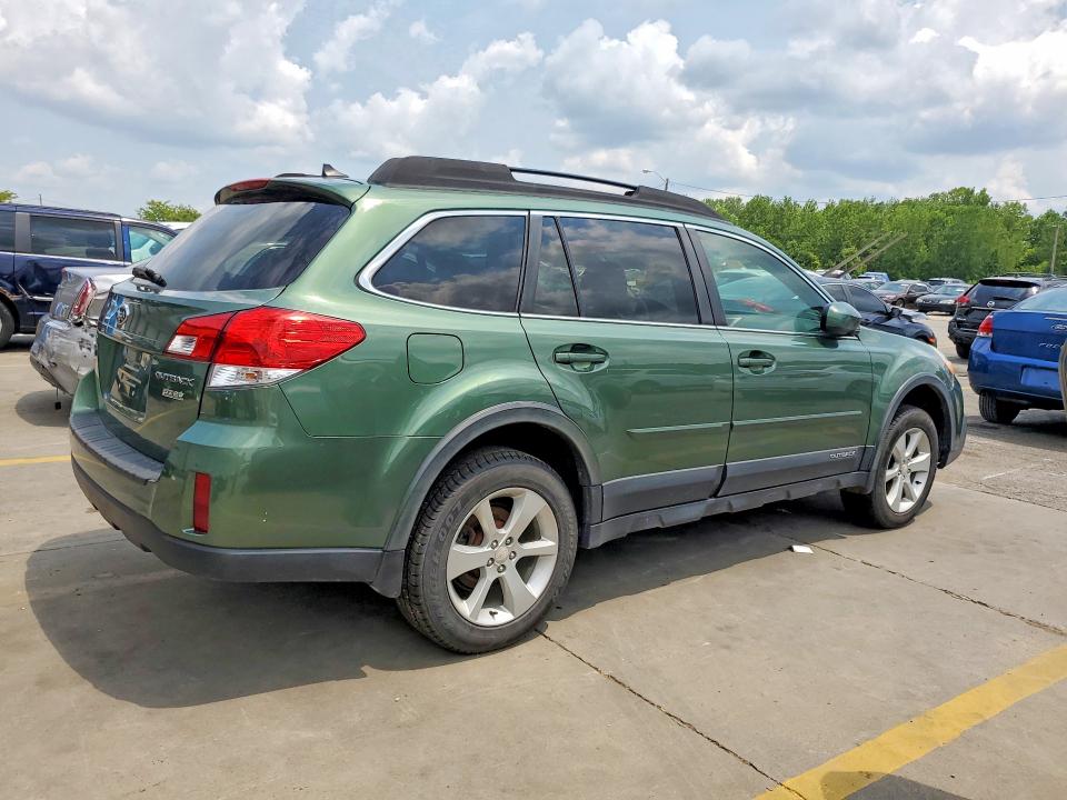 62792726 :رقم المزاد ، 4S4BRBCC6E3284364 vin ، 2014 Subaru Outback مزاد بيع