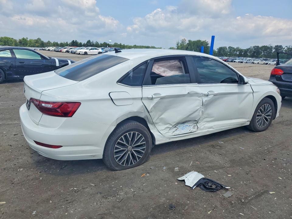 63009056 :رقم المزاد ، 3VWC57BU8MM000576 vin ، 2021 Volkswagen Jetta مزاد بيع