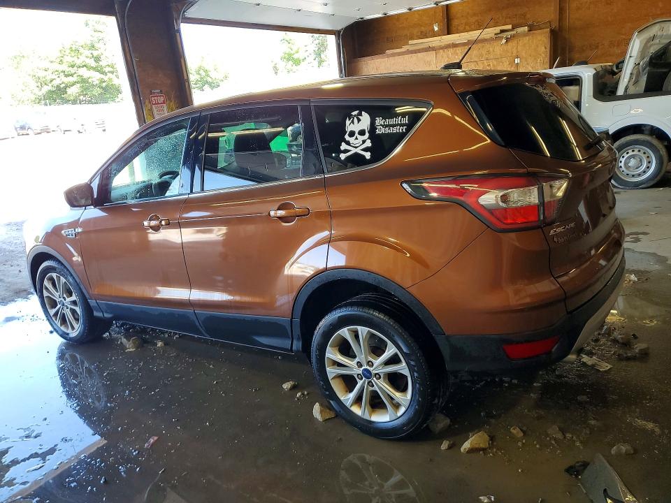 Продаж на аукціоні авто 2017 Ford Escape, vin: 1FMCU9GD3HUB48576, номер лоту: 62165616
