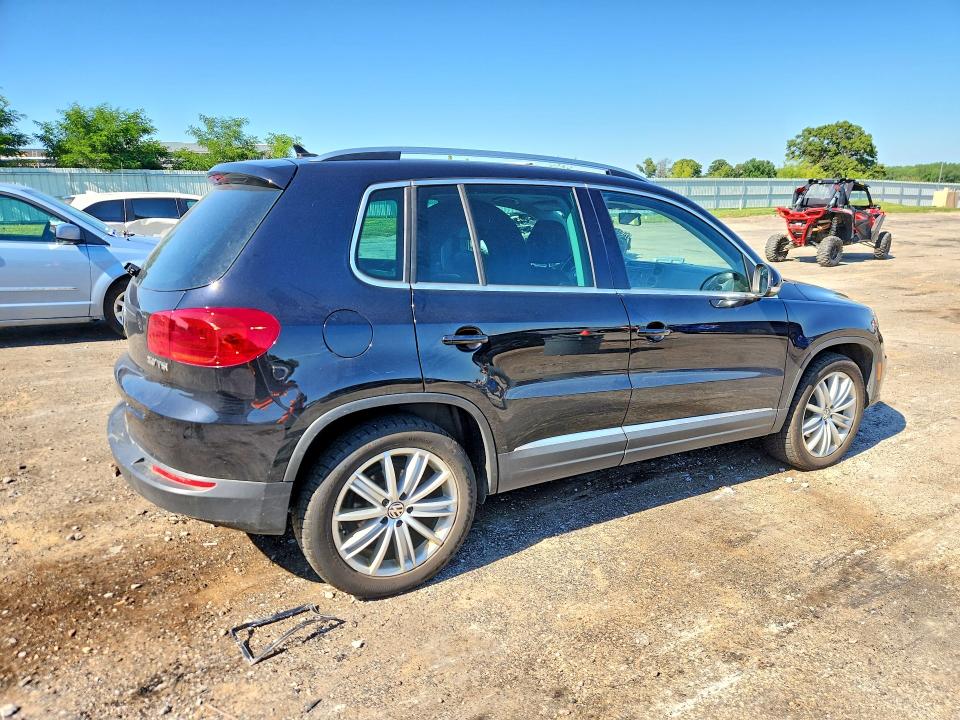 61357226 :رقم المزاد ، WVGAV7AX4CW532388 vin ، 2012 Volkswagen Tiguan مزاد بيع
