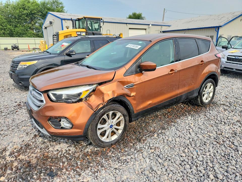 2017 Ford Escape მანქანა იყიდება აუქციონზე, vin: 1FMCU0GD8HUC37975, აუქციონის ნომერი: 61378356