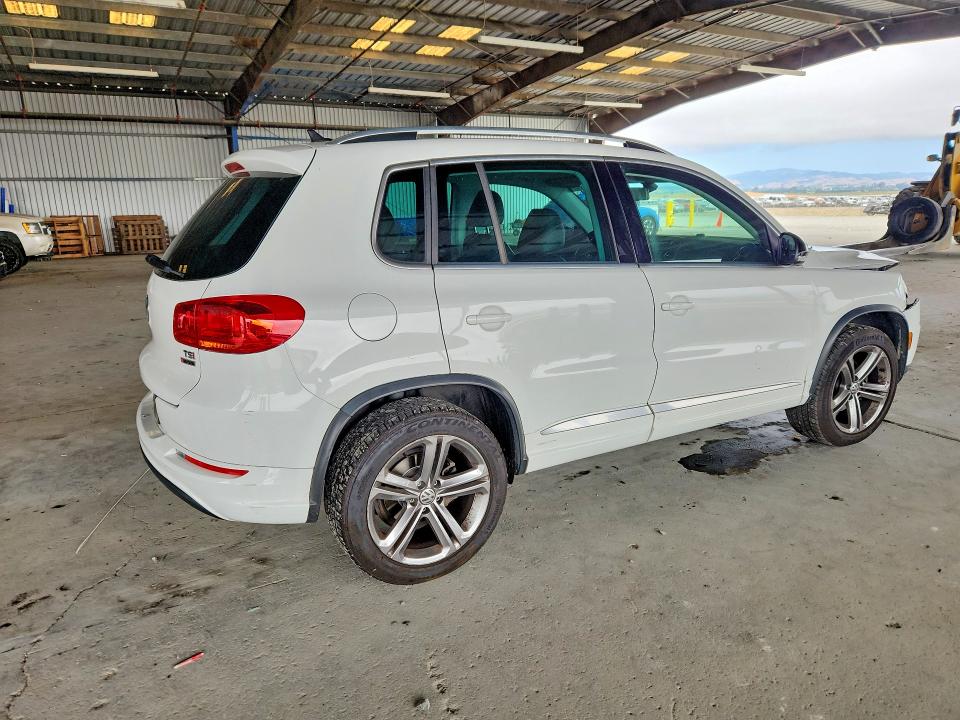 Продаж на аукціоні авто 2017 Volkswagen Tiguan, vin: WVGUV7AX0HK037522, номер лоту: 60693826