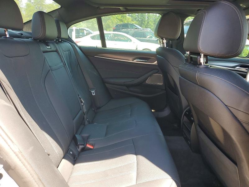 61993616 :رقم المزاد ، WBA13BJ09NCJ42744 vin ، 2022 Bmw 530 مزاد بيع