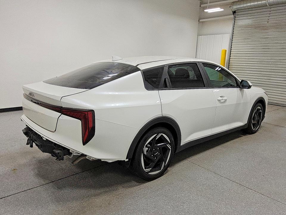 2025 Kia K4 მანქანა იყიდება აუქციონზე, vin: 3KPFU4DE2SE125488, აუქციონის ნომერი: 57052366