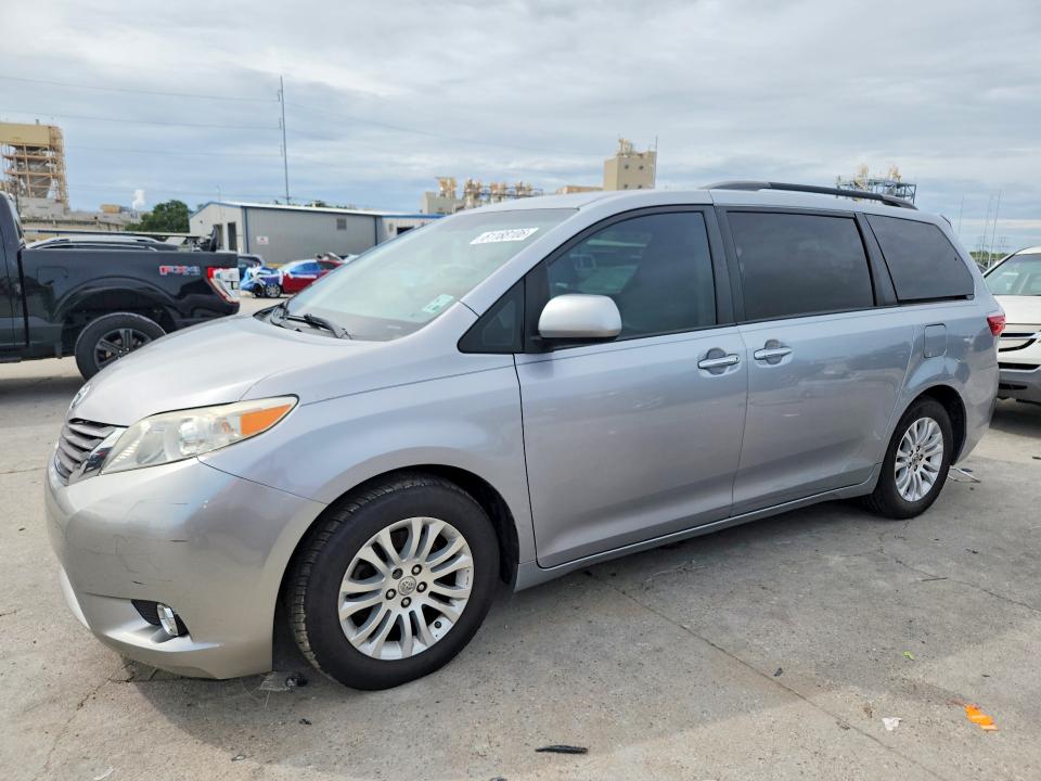 Продаж на аукціоні авто 2017 Toyota Sienna, vin: 5TDYZ3DC0HS822031, номер лоту: 61188106