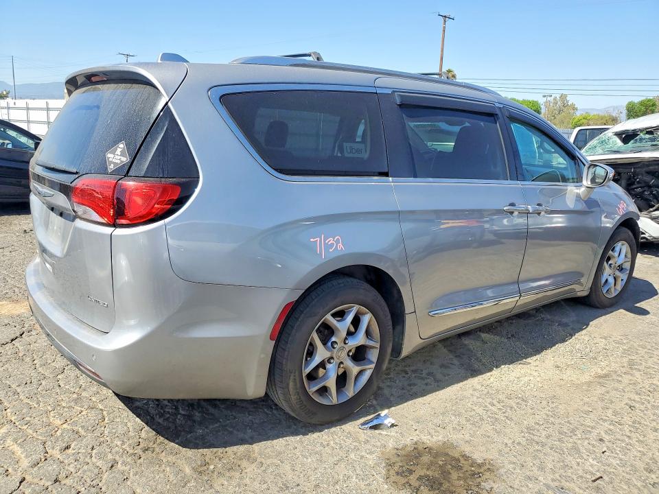2020 Chrysler Pacifica მანქანა იყიდება აუქციონზე, vin: 2C4RC1GG8LR114507, აუქციონის ნომერი: 59916656