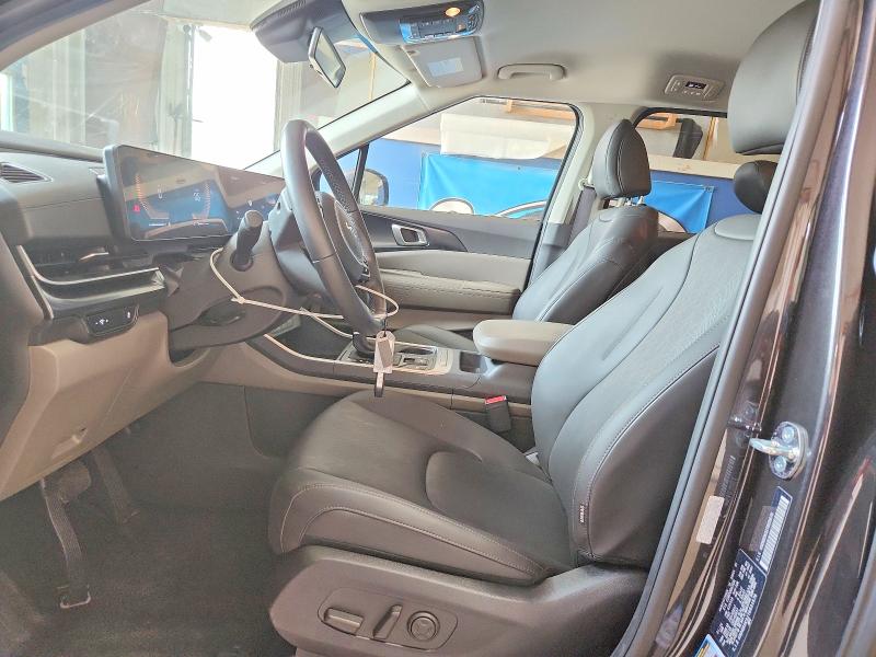 Продажа на аукционе авто 2026 Kia Carnival, vin: KNDNB5K32T6631676, номер лота: 60960416