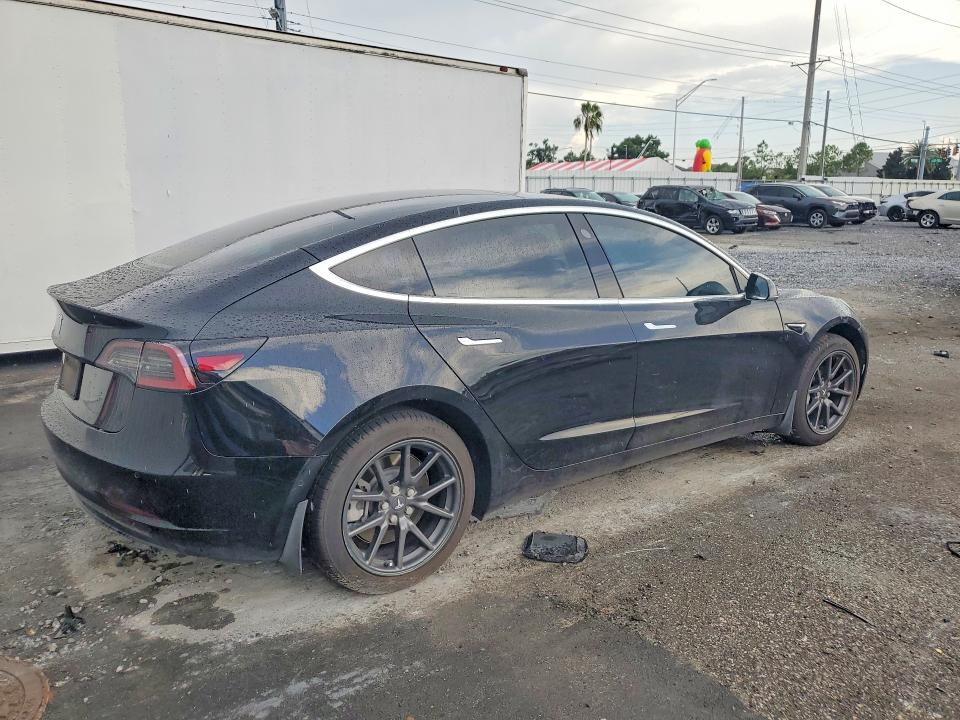 59375976 :رقم المزاد ، 5YJ3E1EA3KF434875 vin ، 2019 Tesla Model 3 مزاد بيع