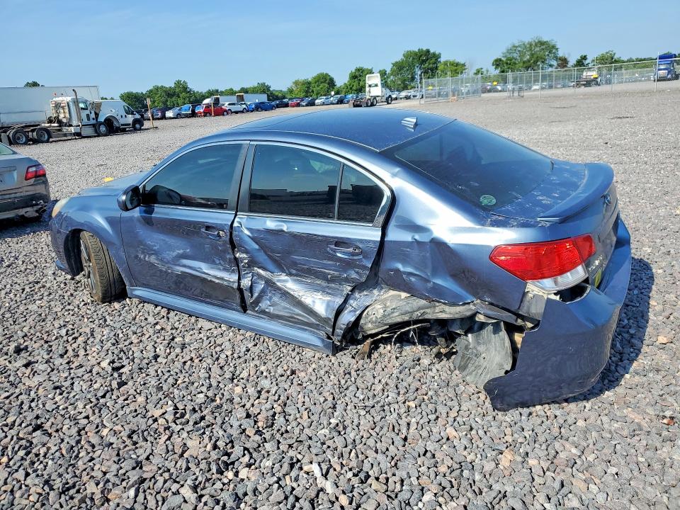 61351526 :رقم المزاد ، 4S3BMCH64E3008115 vin ، 2014 Subaru Legacy مزاد بيع