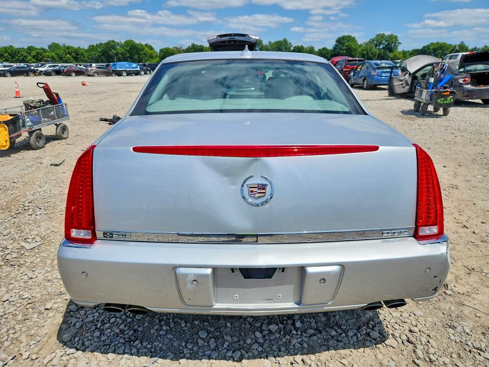 Продажа на аукционе авто 2010 Cadillac Dts, vin: 1G6KD5EY7AU104684, номер лота: 61929756