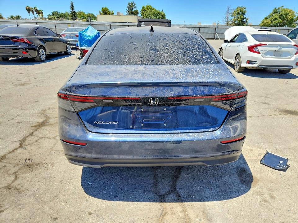 62335256 :رقم المزاد ، 1HGCY1F43SA028380 vin ، 2025 Honda Accord مزاد بيع