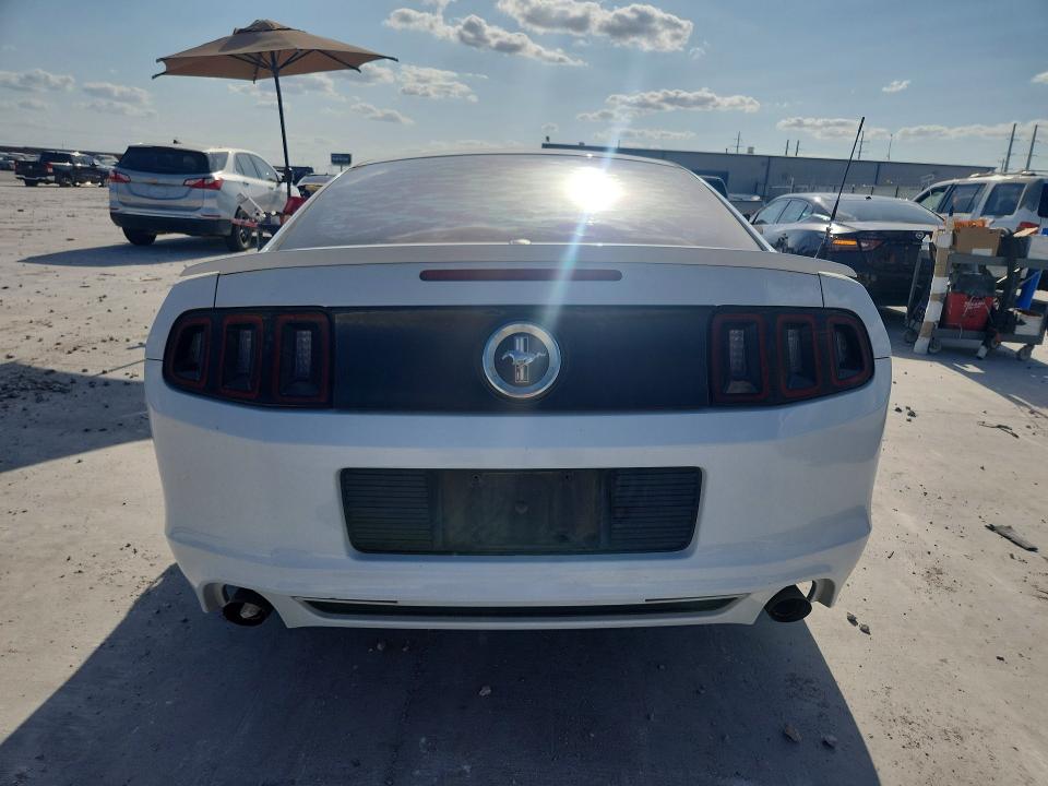 Продаж на аукціоні авто 2014 Ford Mustang, vin: 1ZVBP8AM8E5201527, номер лоту: 57073056