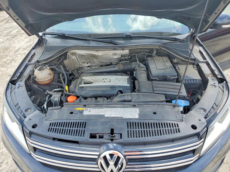2017 Volkswagen Tiguan მანქანა იყიდება აუქციონზე, vin: WVGBV7AX2HK003802, აუქციონის ნომერი: 60428906