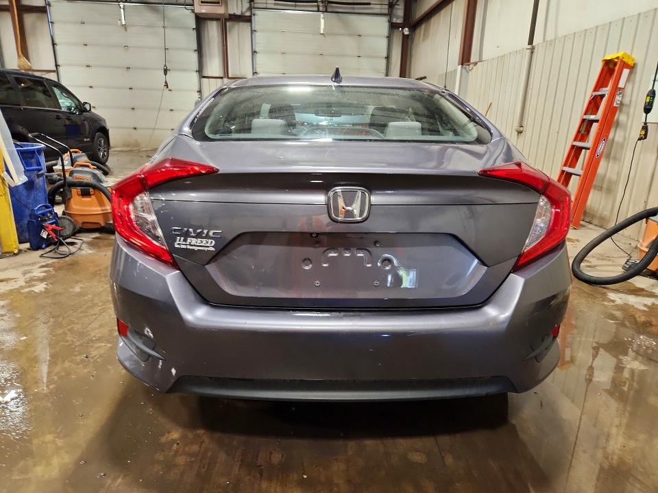 60463416 :رقم المزاد ، 19XFC2F74HE218298 vin ، 2017 Honda Civic مزاد بيع