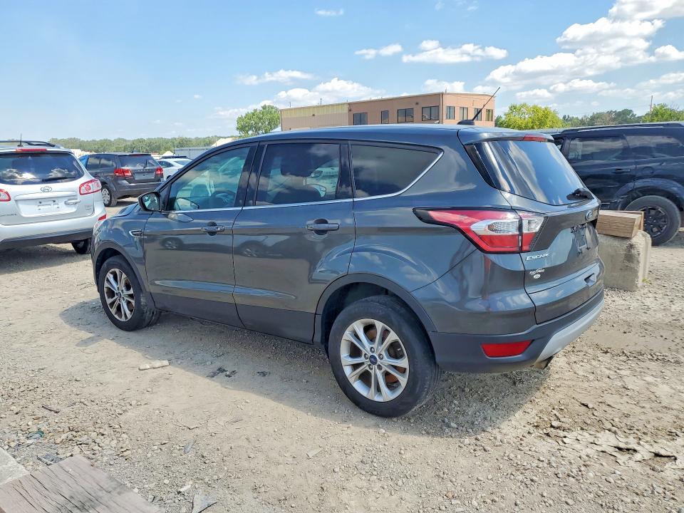 2017 Ford Escape მანქანა იყიდება აუქციონზე, vin: 1FMCU0GD7HUC34355, აუქციონის ნომერი: 60460026