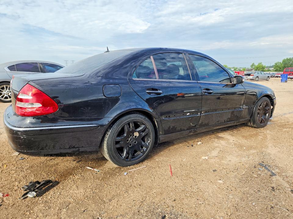 59860456 :رقم المزاد ، WDBUF70J83A239052 vin ، 2003 Mercedes-benz E مزاد بيع