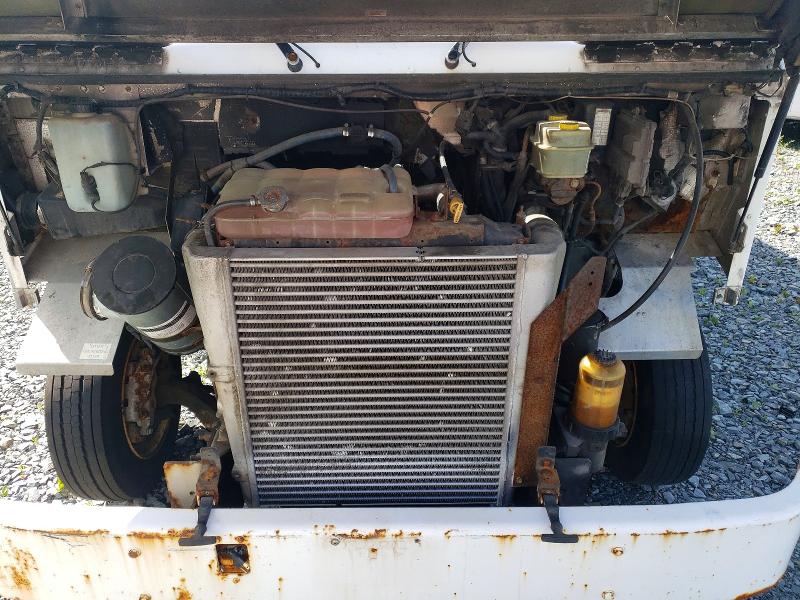 2004 Freightliner Chassis მანქანა იყიდება აუქციონზე, vin: 4UZAANBW94CM71449, აუქციონის ნომერი: 60423106
