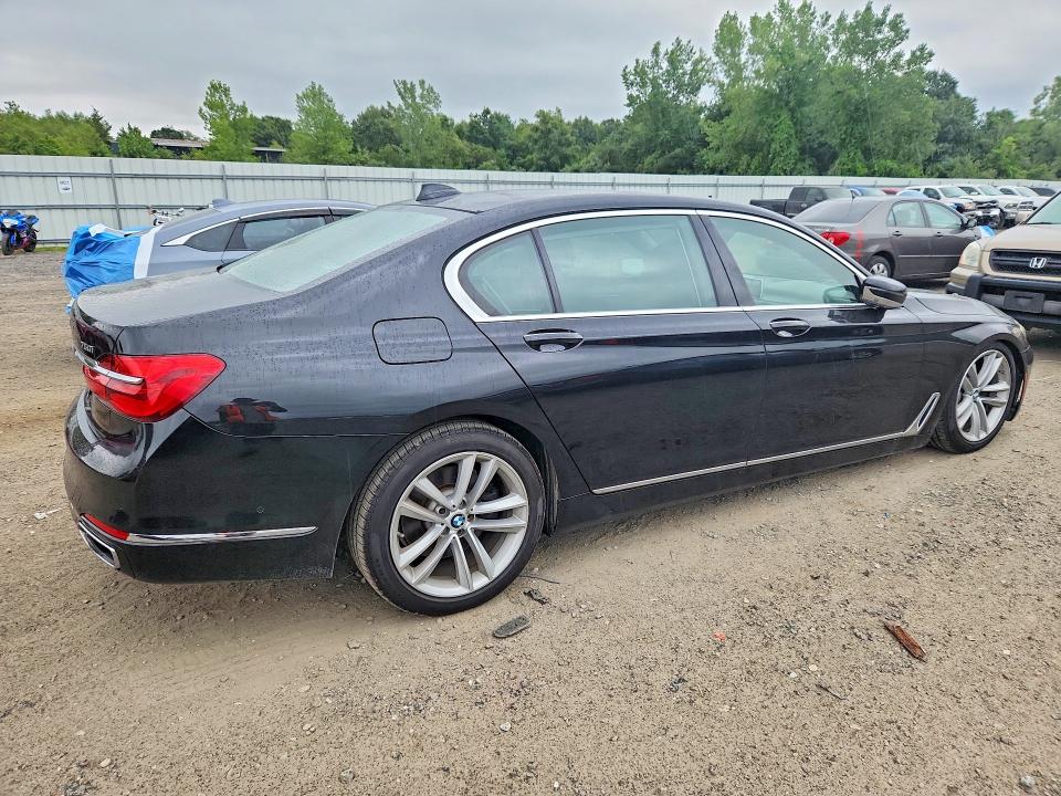 2016 Bmw 750 მანქანა იყიდება აუქციონზე, vin: WBA7F2C52GG419238, აუქციონის ნომერი: 62079466