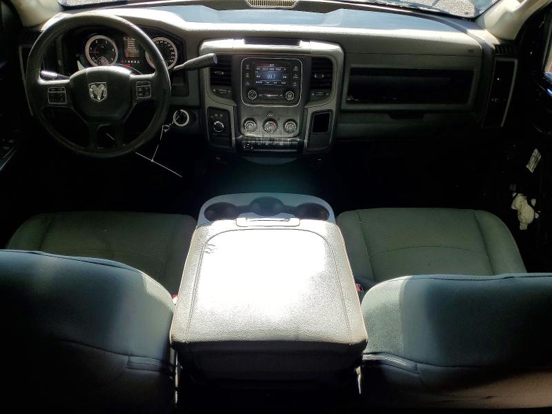 62666016 :رقم المزاد ، 3C6UR5CLXJG137171 vin ، 2018 Ram 2500 مزاد بيع