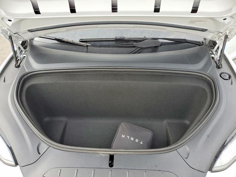 59250726 :رقم المزاد ، 7SAXCDE56PF381529 vin ، 2023 Tesla Model X مزاد بيع