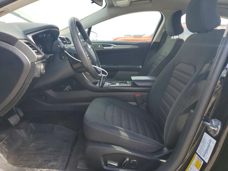 62450896 :رقم المزاد ، 3FA6P0HD3JR186699 vin ، 2018 Ford Fusion مزاد بيع