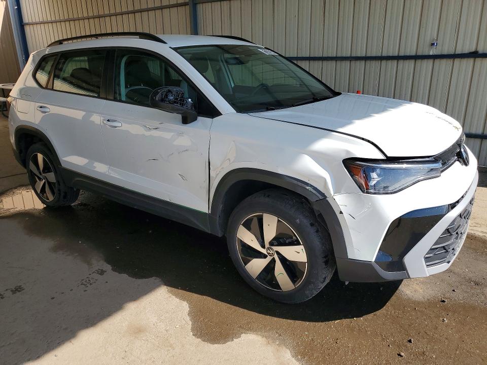 61522506 :رقم المزاد ، 3VV8C7B26SM045477 vin ، 2025 Volkswagen Taos مزاد بيع