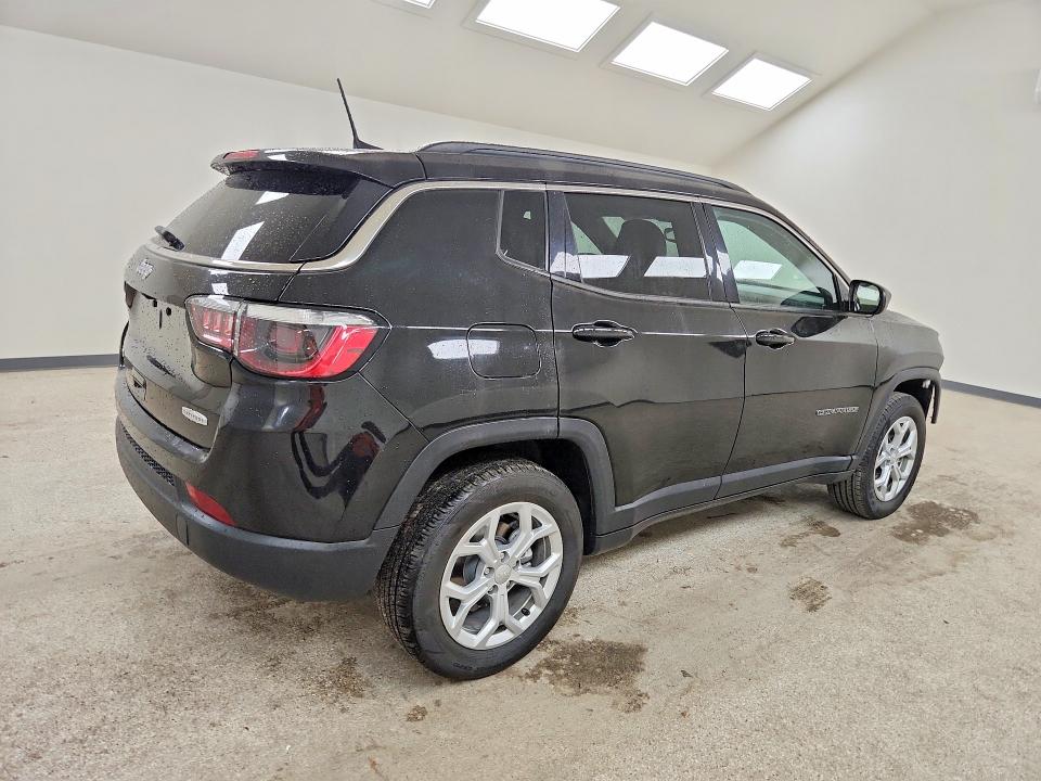 2024 Jeep Compass მანქანა იყიდება აუქციონზე, vin: 3C4NJDBN7RT110756, აუქციონის ნომერი: 60871746
