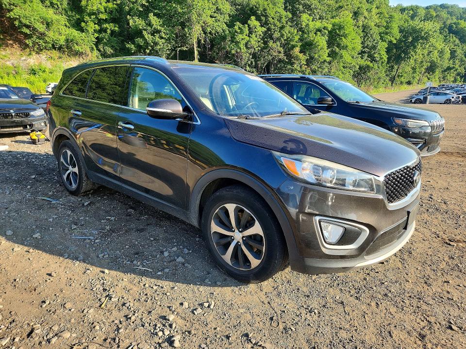 60617346 :رقم المزاد ، 5XYPHDA11HG253646 vin ، 2017 Kia Sorento مزاد بيع