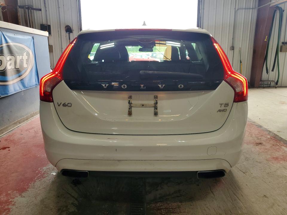 Продажа на аукционе авто 2015 Volvo V60, vin: YV1612SB1F1210749, номер лота: 60746646