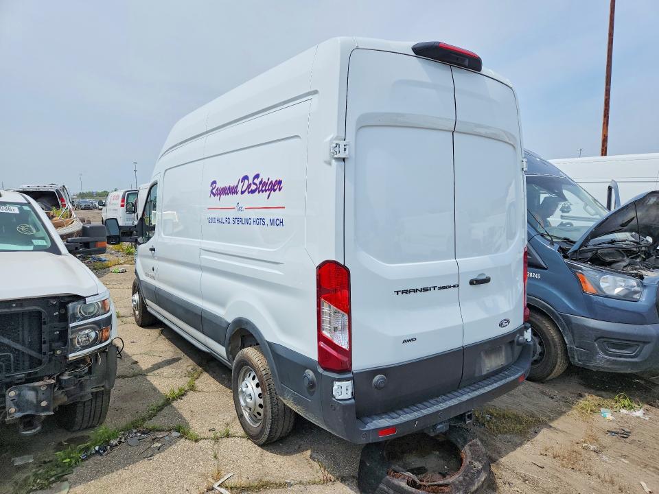 62271406 :رقم المزاد ، 1FTBF6X85TKA54957 vin ، 2026 Ford Transit مزاد بيع