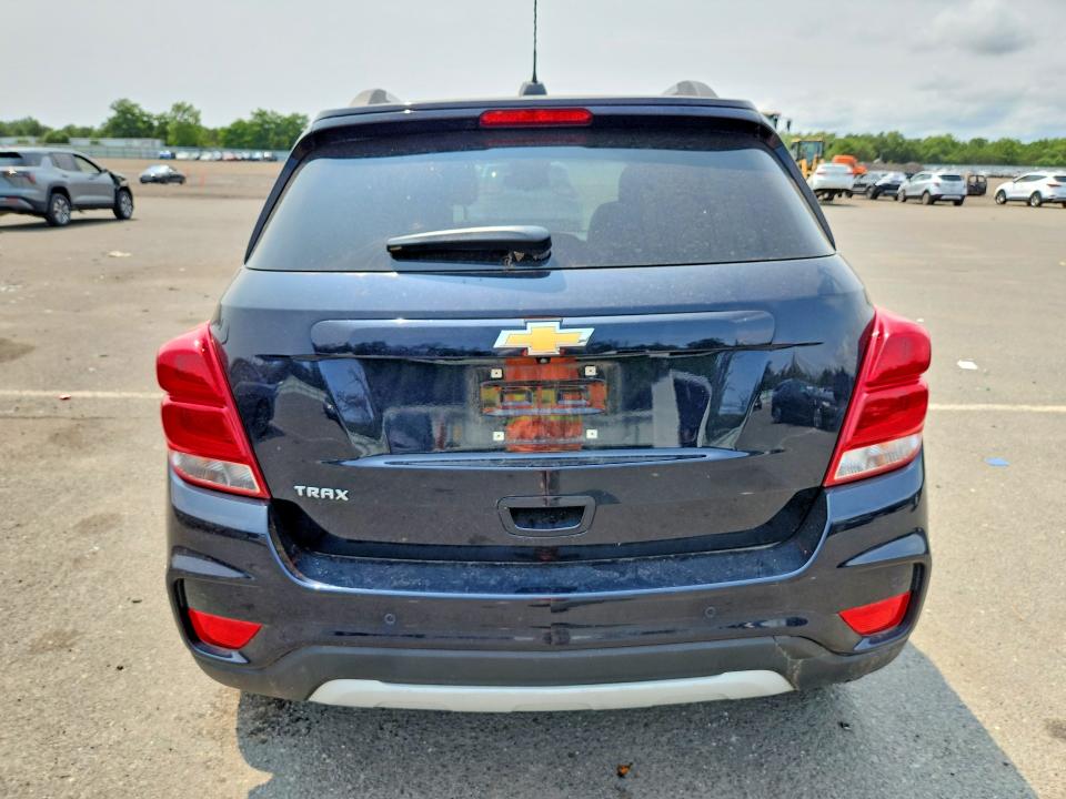 63060436 :رقم المزاد ، KL7CJLSM9MB377381 vin ، 2021 Chevrolet Trax مزاد بيع
