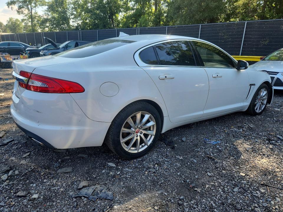 Продаж на аукціоні авто 2015 Jaguar Xf, vin: SAJWA0FS5FPU58926, номер лоту: 61127456