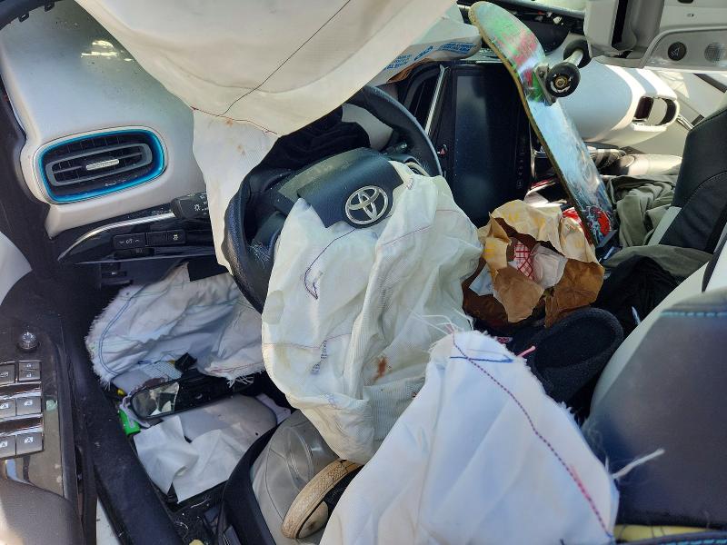 59896166 :رقم المزاد ، JTDKARFP5H3028143 vin ، 2017 Toyota Prius Prime مزاد بيع