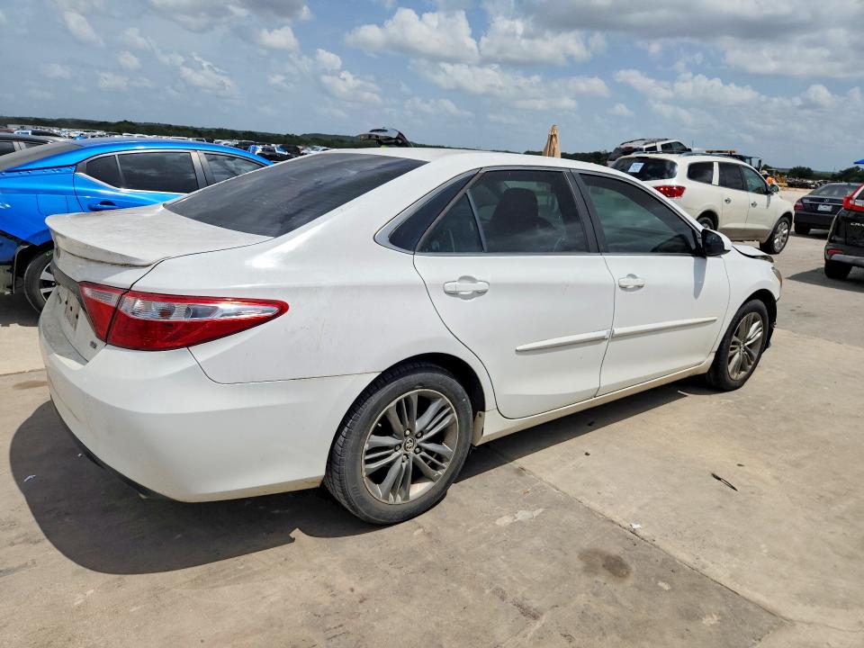 Продаж на аукціоні авто 2015 Toyota Camry, vin: 4T1BF1FK6FU006811, номер лоту: 61061316