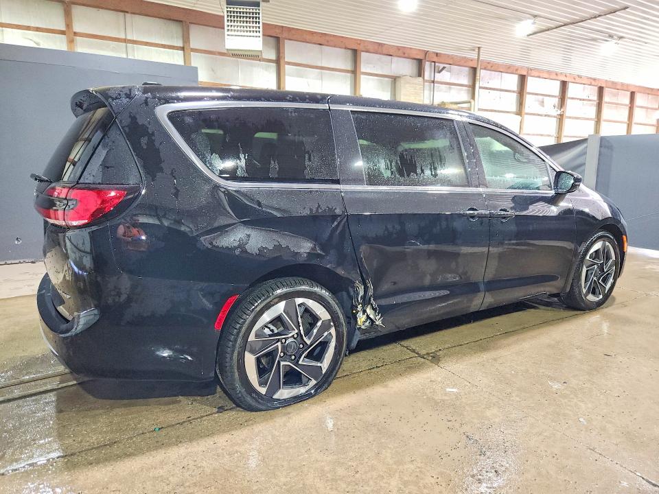 2027 Chrysler Pacifica მანქანა იყიდება აუქციონზე, vin: 2C4RC1GG7VR552471, აუქციონის ნომერი: 58996146
